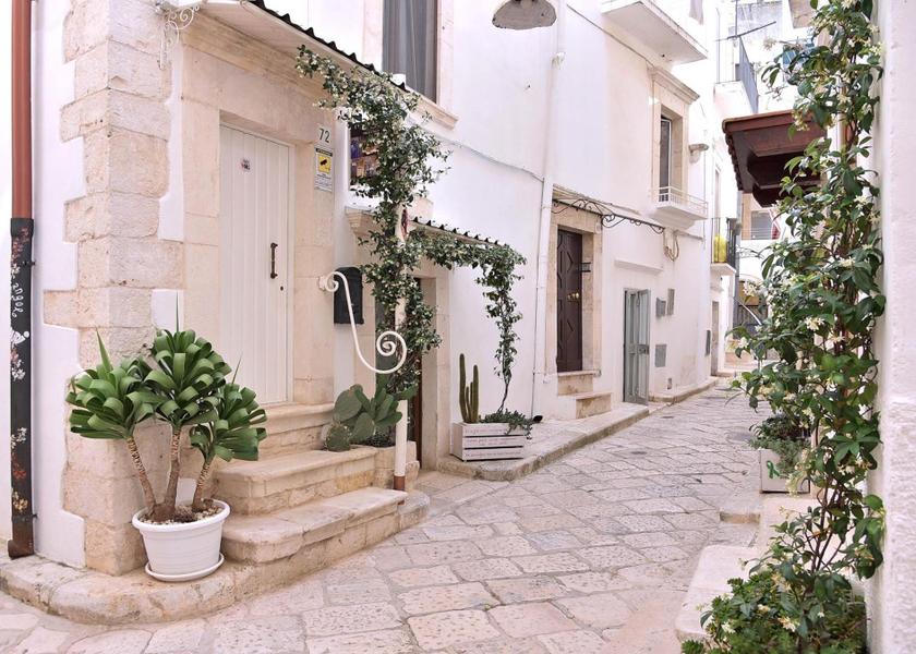 Puglia Putignano exterior view