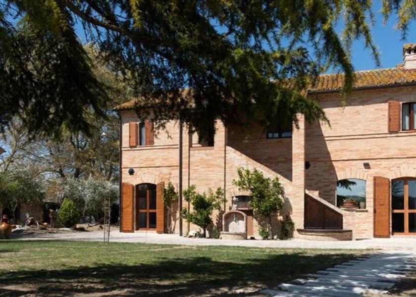 Marche Recanati exterior view