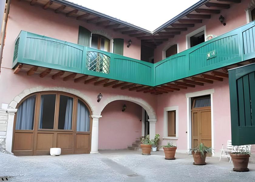 Lombardy Rezzato exterior view