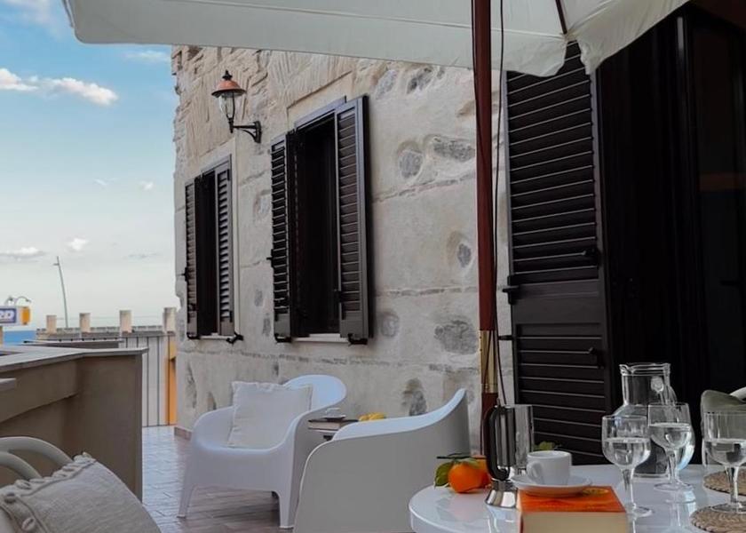 Sicily Roccalumera balcony/terrace