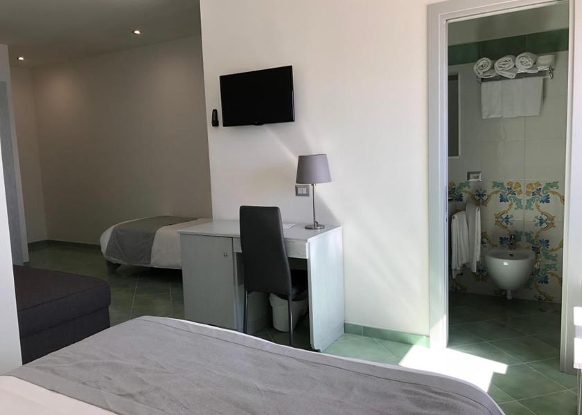 Lazio San Felice Circeo Superior Quadruple Room