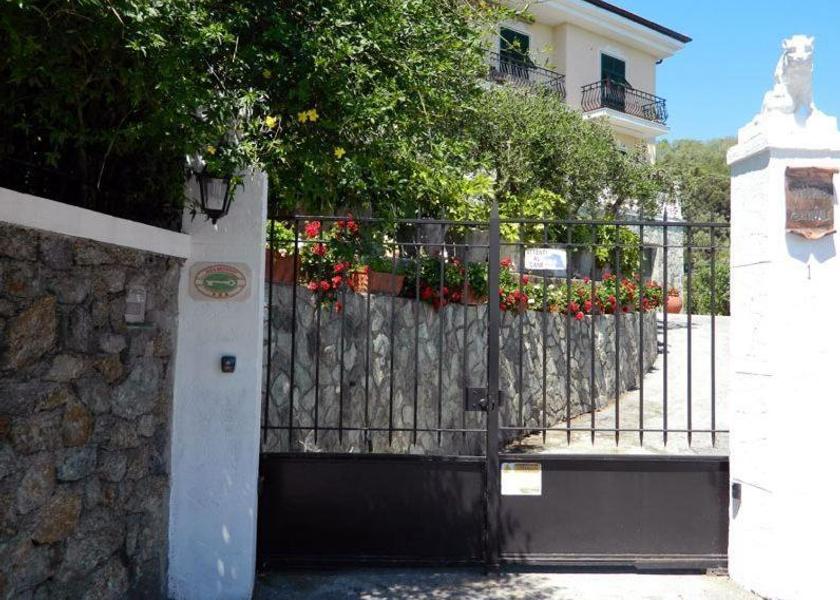 Liguria Savona entrance