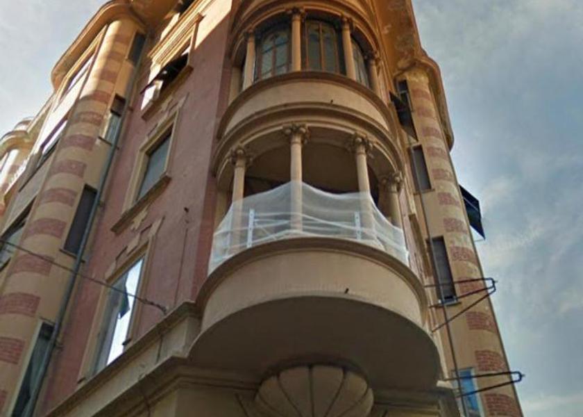 Liguria Savona entrance