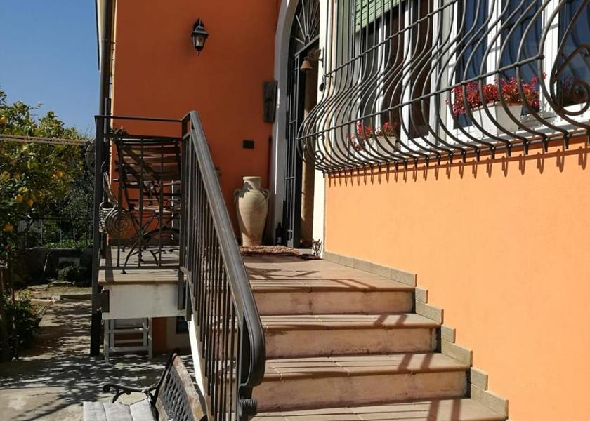 Liguria Savona entrance