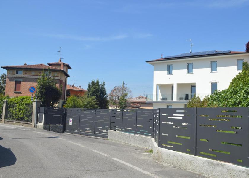 Lombardy Scanzorosciate exterior view