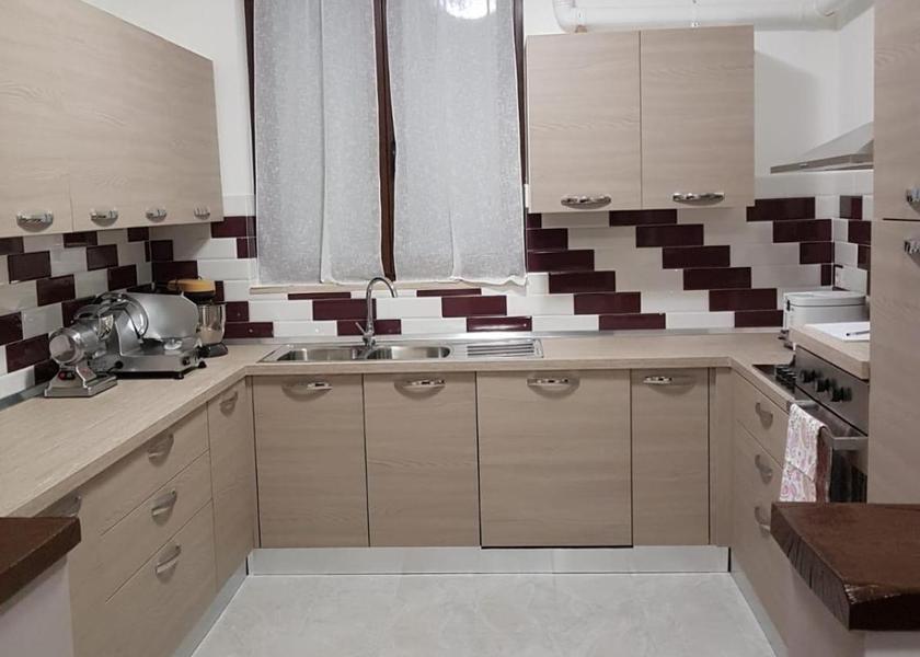 Umbria Amelia kitchen