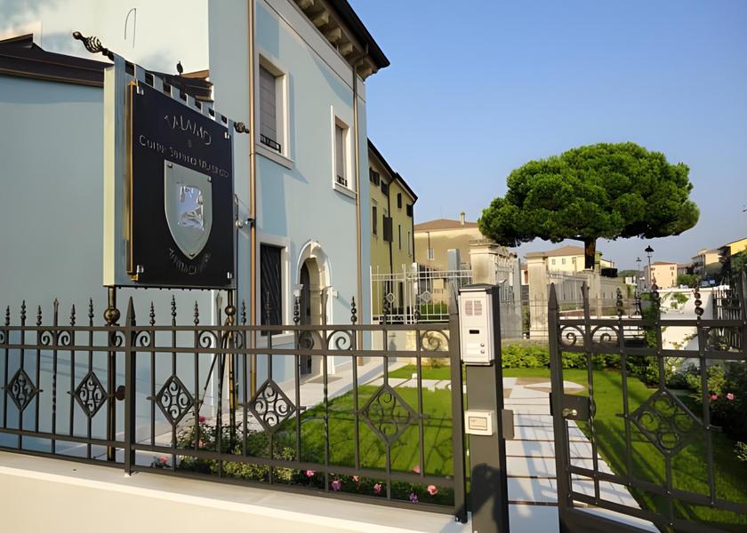 Veneto San Martino Buon Albergo entrance