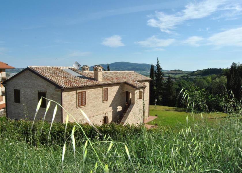 Marche Castelfidardo exterior view
