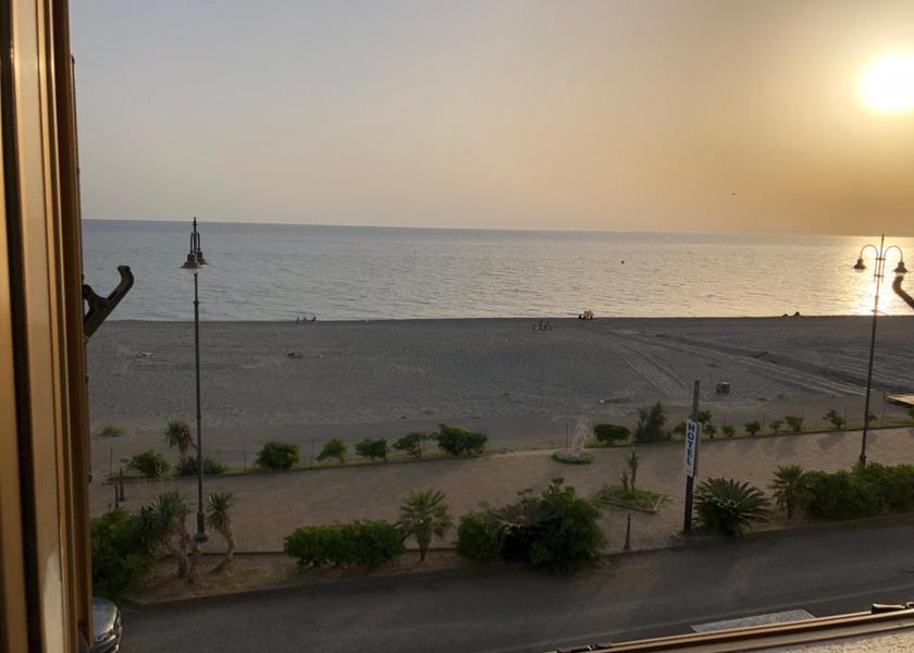 Calabria Gizzeria beach