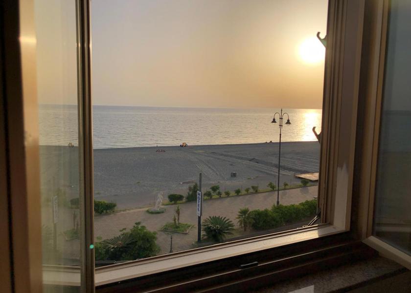 Calabria Gizzeria view