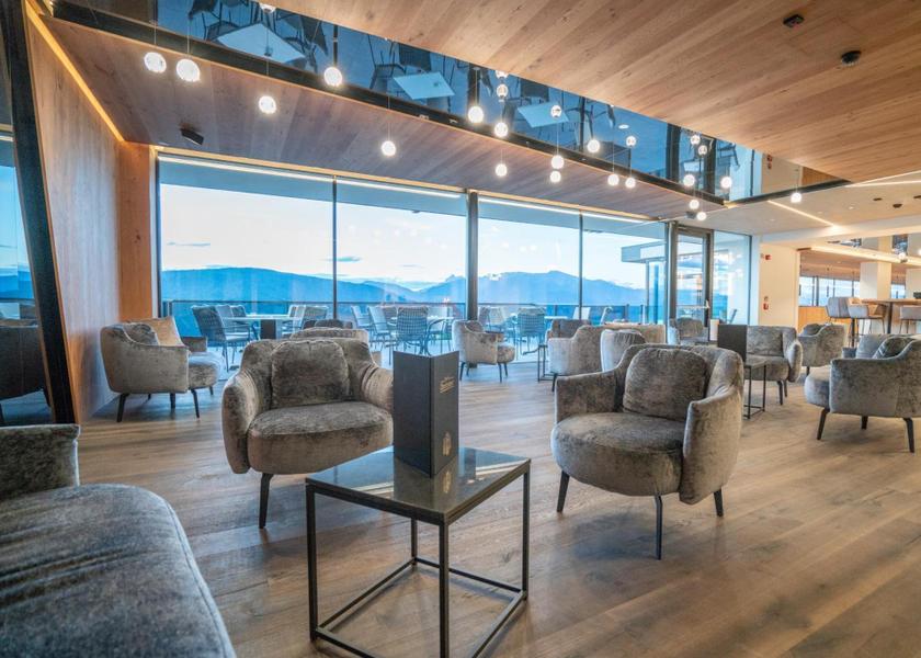 Trentino-Alto Adige Rio di Pusteria lobby