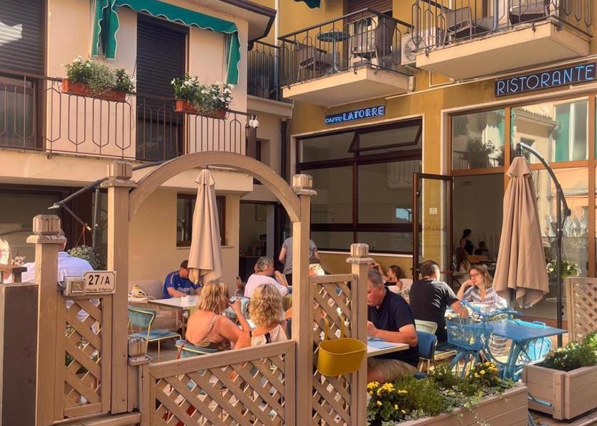 restaurant