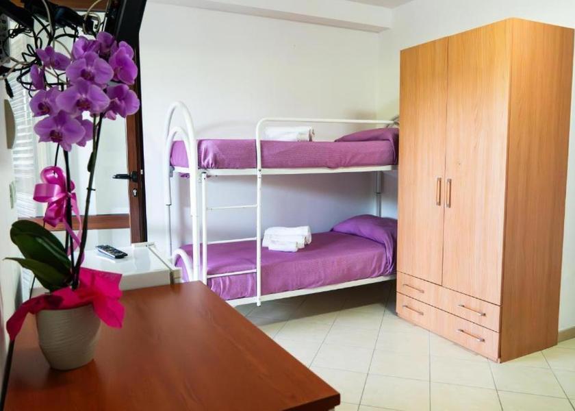 Campania Centola Economy Quadruple Room