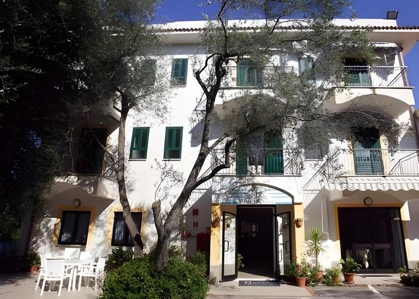 Campania Centola exterior view