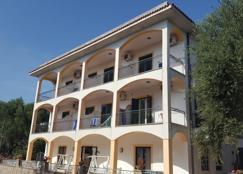 Campania Centola exterior view