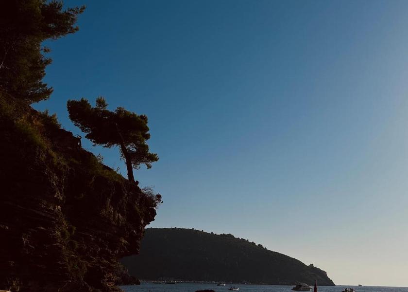 Campania Centola surrounding environment