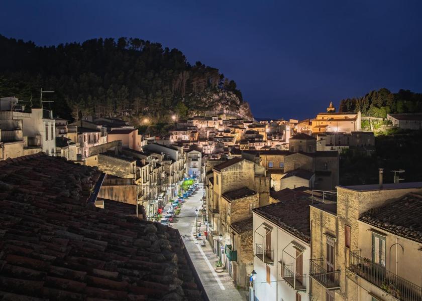 Sicily Gratteri exterior view