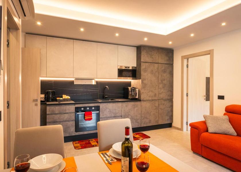 Lombardy Tirano kitchen