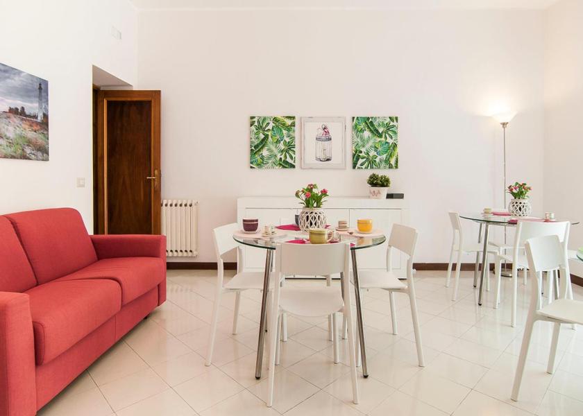 Lazio Formia shared lounge/tv area