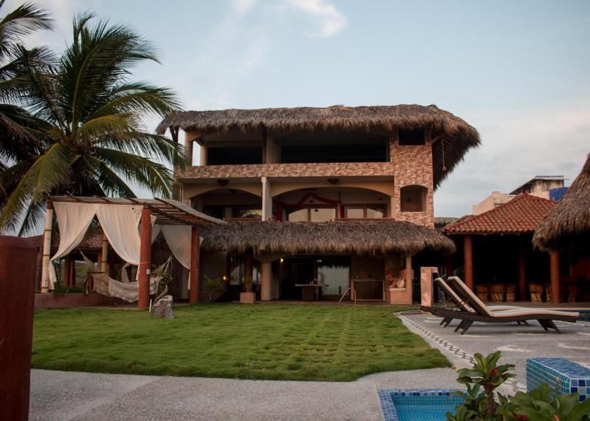Guerrero Zihuatanejo Entrance