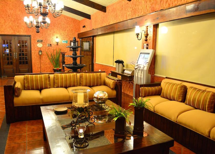 Veracruz Córdoba Lobby sitting area