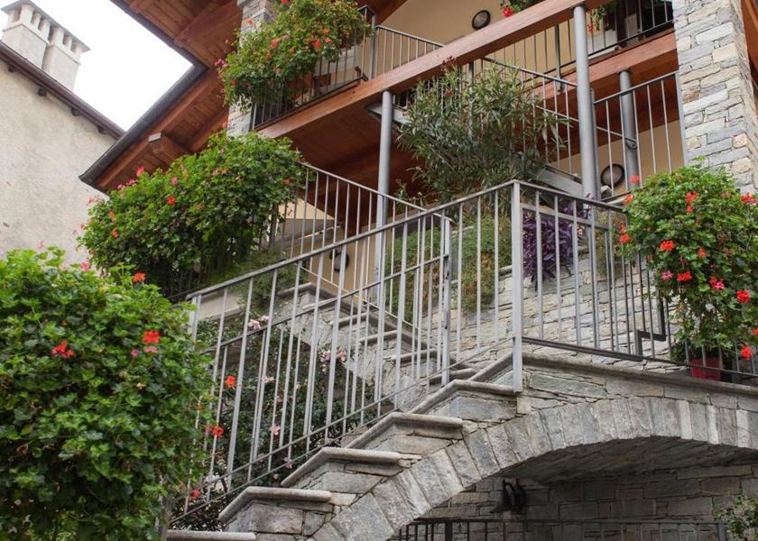 Valle d'Aosta Pont-Saint-Martin entrance