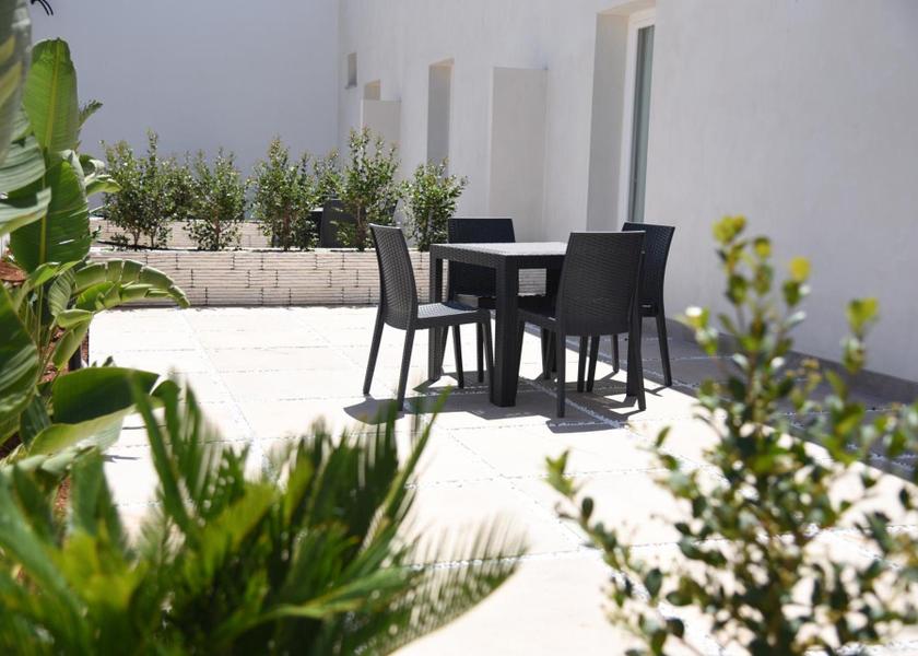 Puglia Avetrana garden