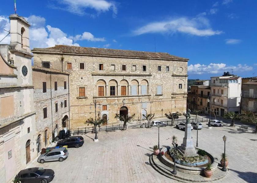 Sicily Aragona exterior view