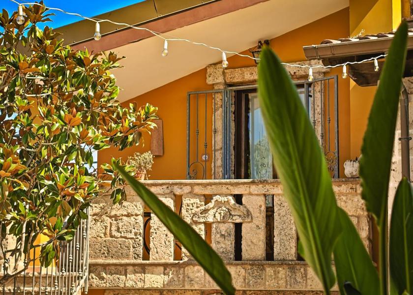 Puglia Aradeo Hotel Exterior
