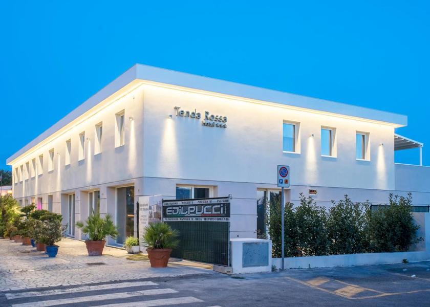 Tuscany Carrara entrance