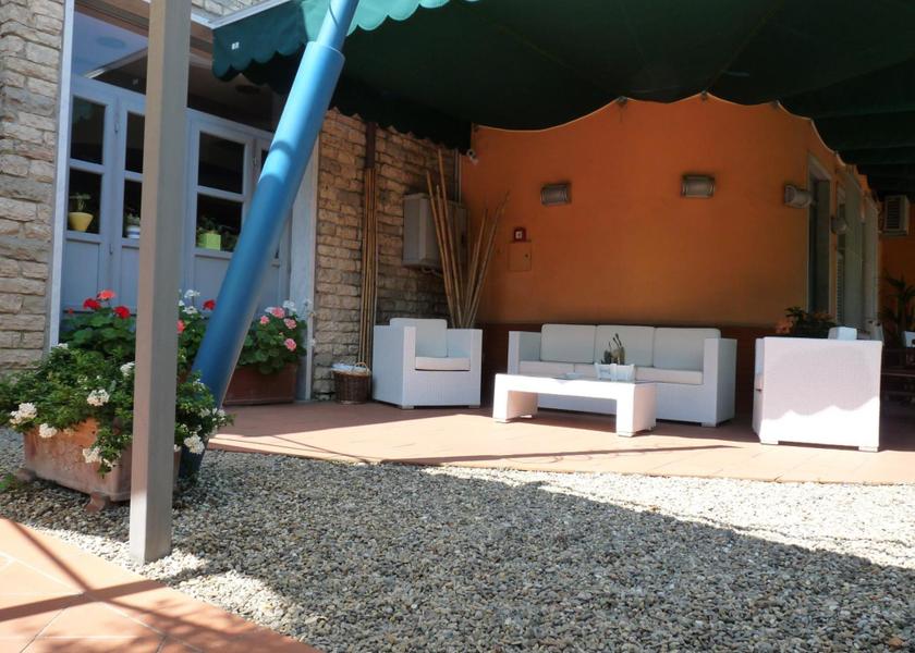 Tuscany Carrara garden