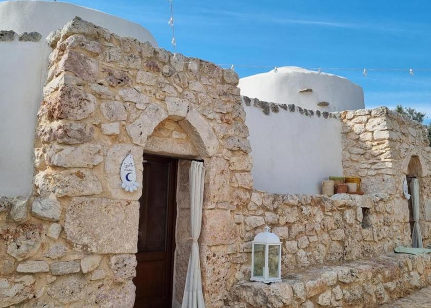 Puglia Grottaglie exterior view