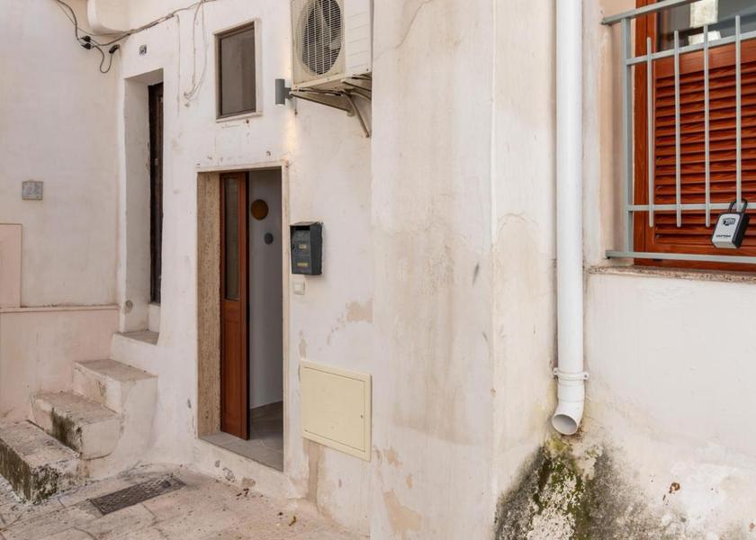 Puglia Grottaglie exterior view