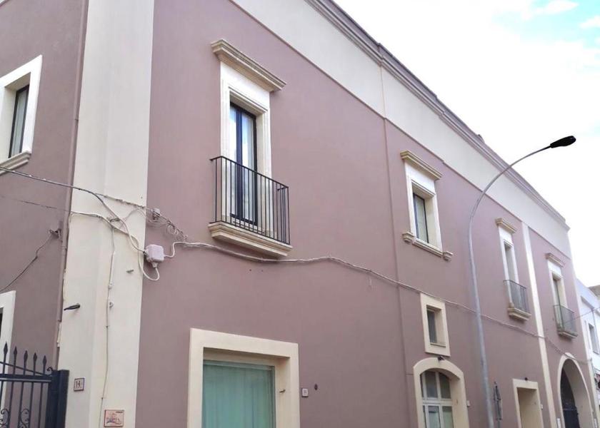 Puglia Leverano exterior view