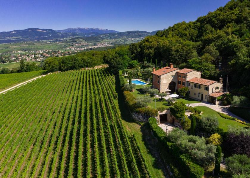 Veneto Negrar surrounding environment