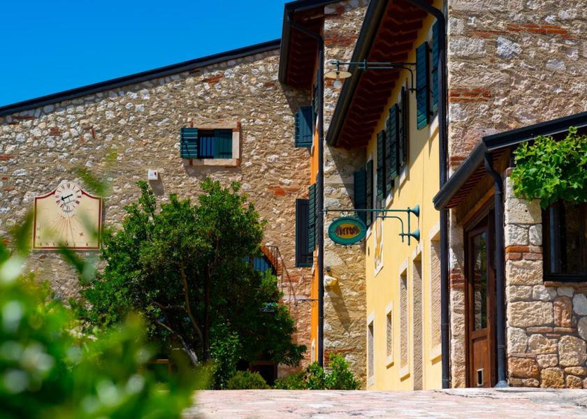 Veneto Negrar exterior view