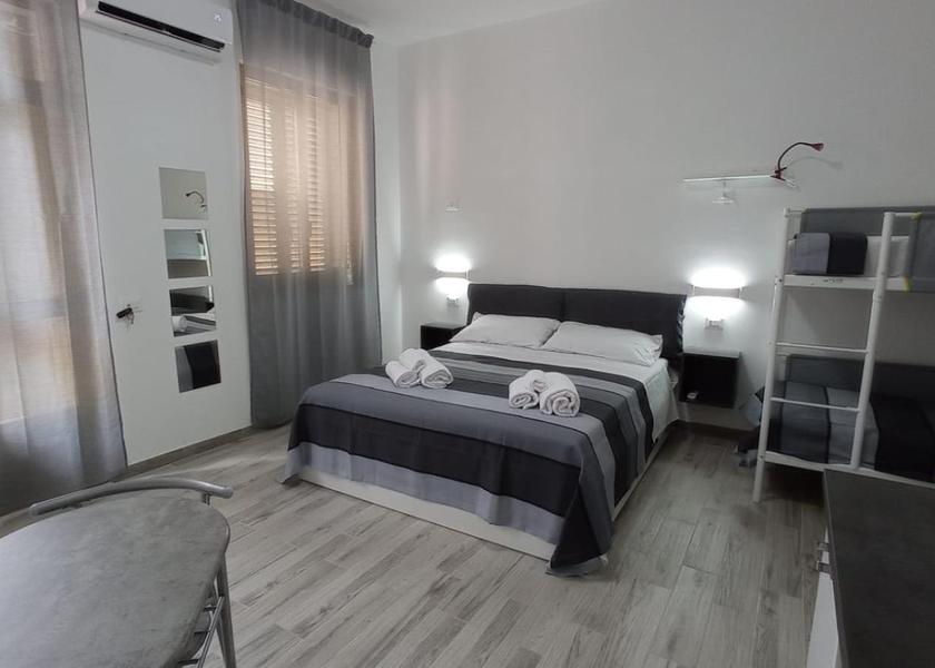 Sicily Pachino Quadruple Room with Private Bathroom