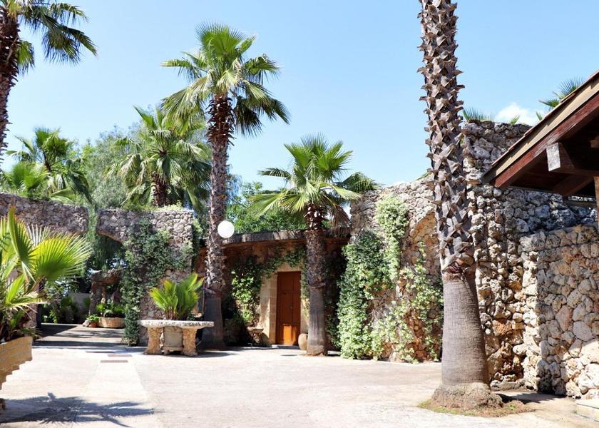 Puglia Ruffano exterior view