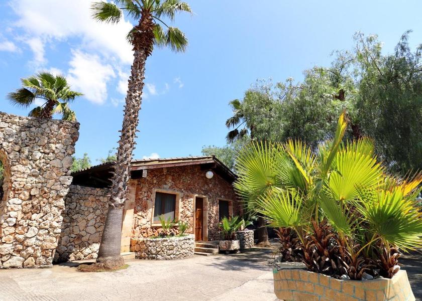 Puglia Ruffano exterior view