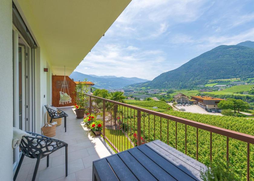 Trentino-Alto Adige Varna Two-Bedroom Apartment with View