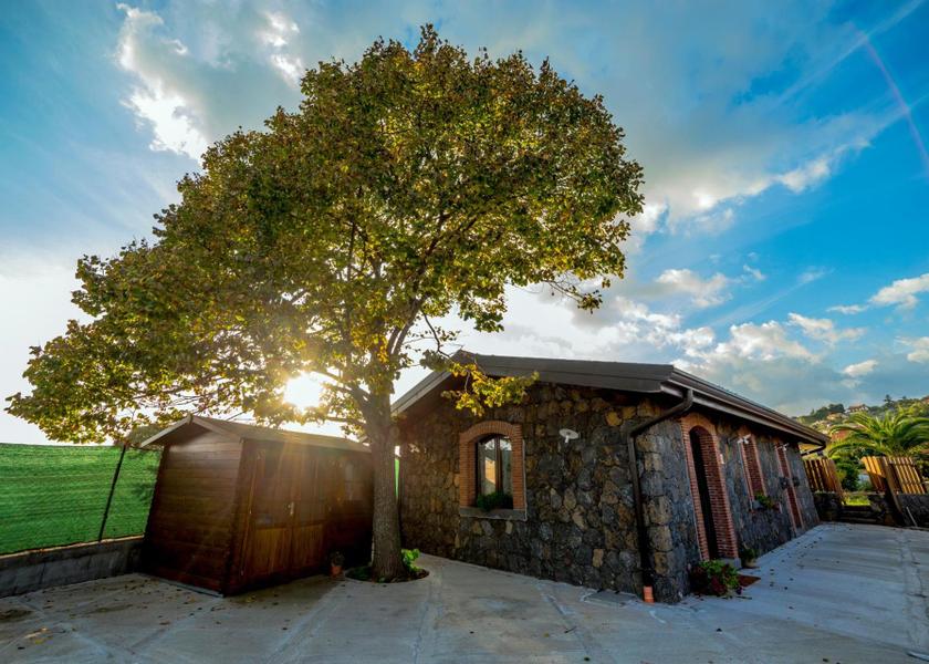 Sicily Viagrande Hotel Exterior