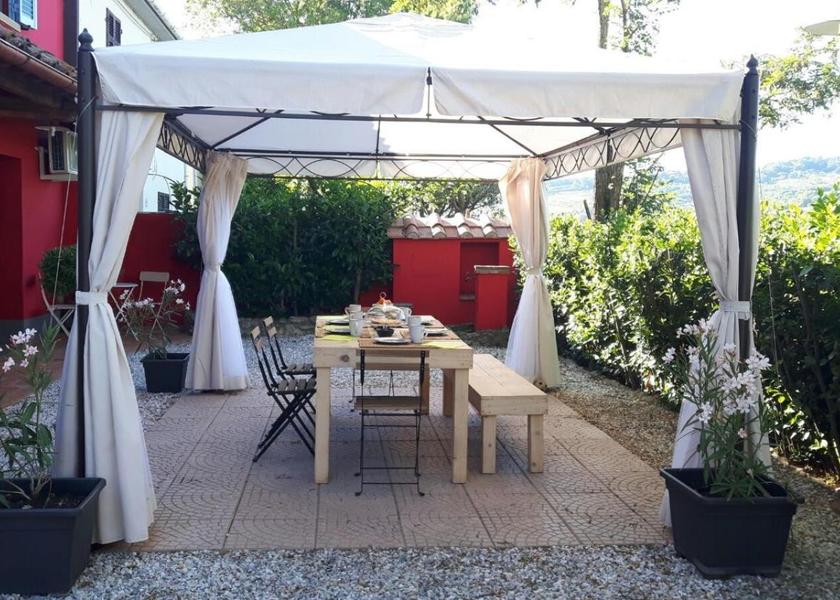 Tuscany Montescudaio exterior view