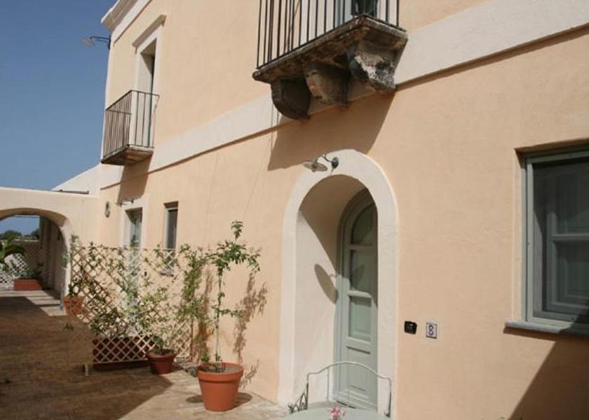 Sicily Santa Marina Salina Hotel Exterior