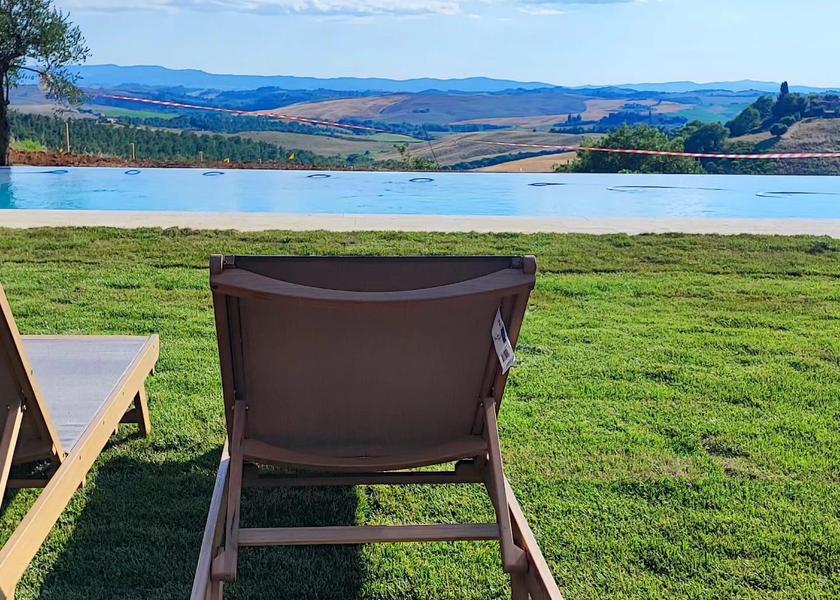 Tuscany Trequanda swimming pool