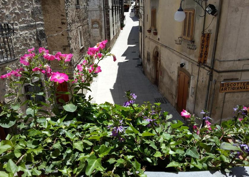 Abruzzo Scanno view
