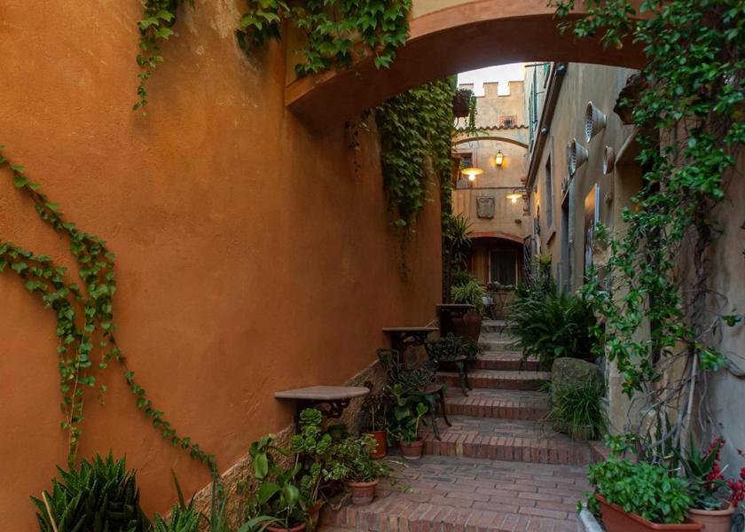 Tuscany Lajatico entrance