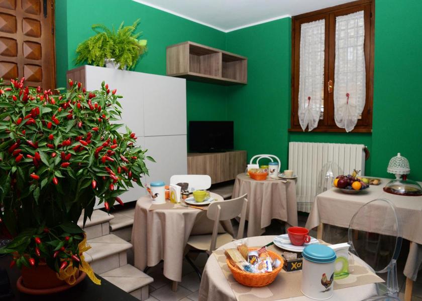 Lombardy Tavernerio bar/lounge