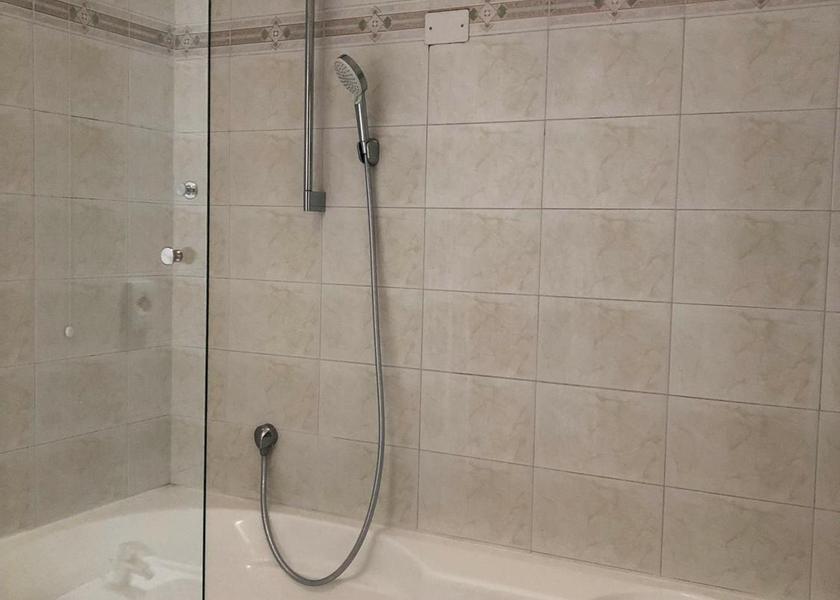 Lombardy Tavernerio Triple Room