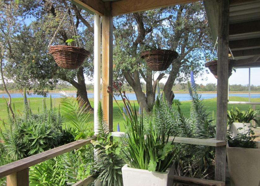 Victoria Lakes Entrance garden