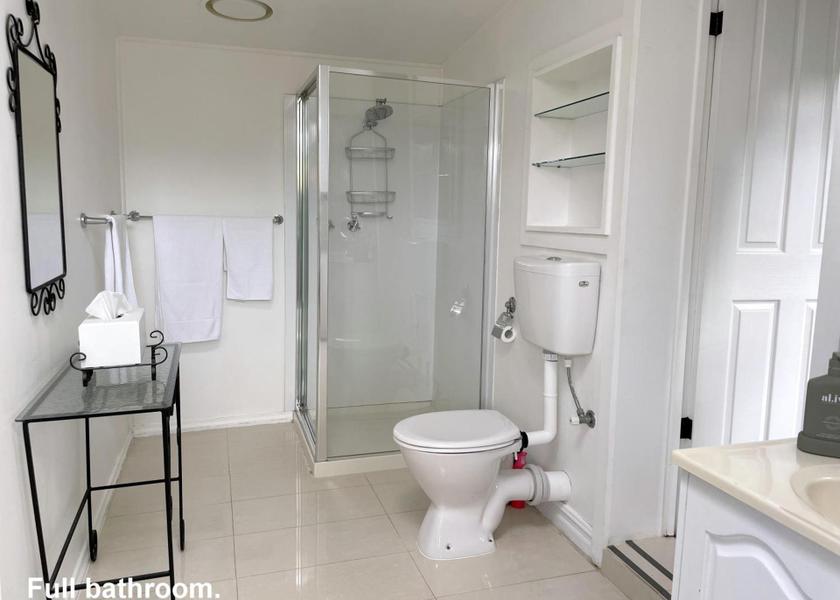Victoria Inverloch Double Room with Private Bathroom